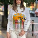 Χειροποίητο ασύμμετρο top από vintage δαντέλα patchwork με χάντρες και πέτρες — μπροστινή όψη