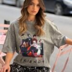 Ανθρακί πετροπλυμένο oversized T-shirt Disney Villains, φορεμένο